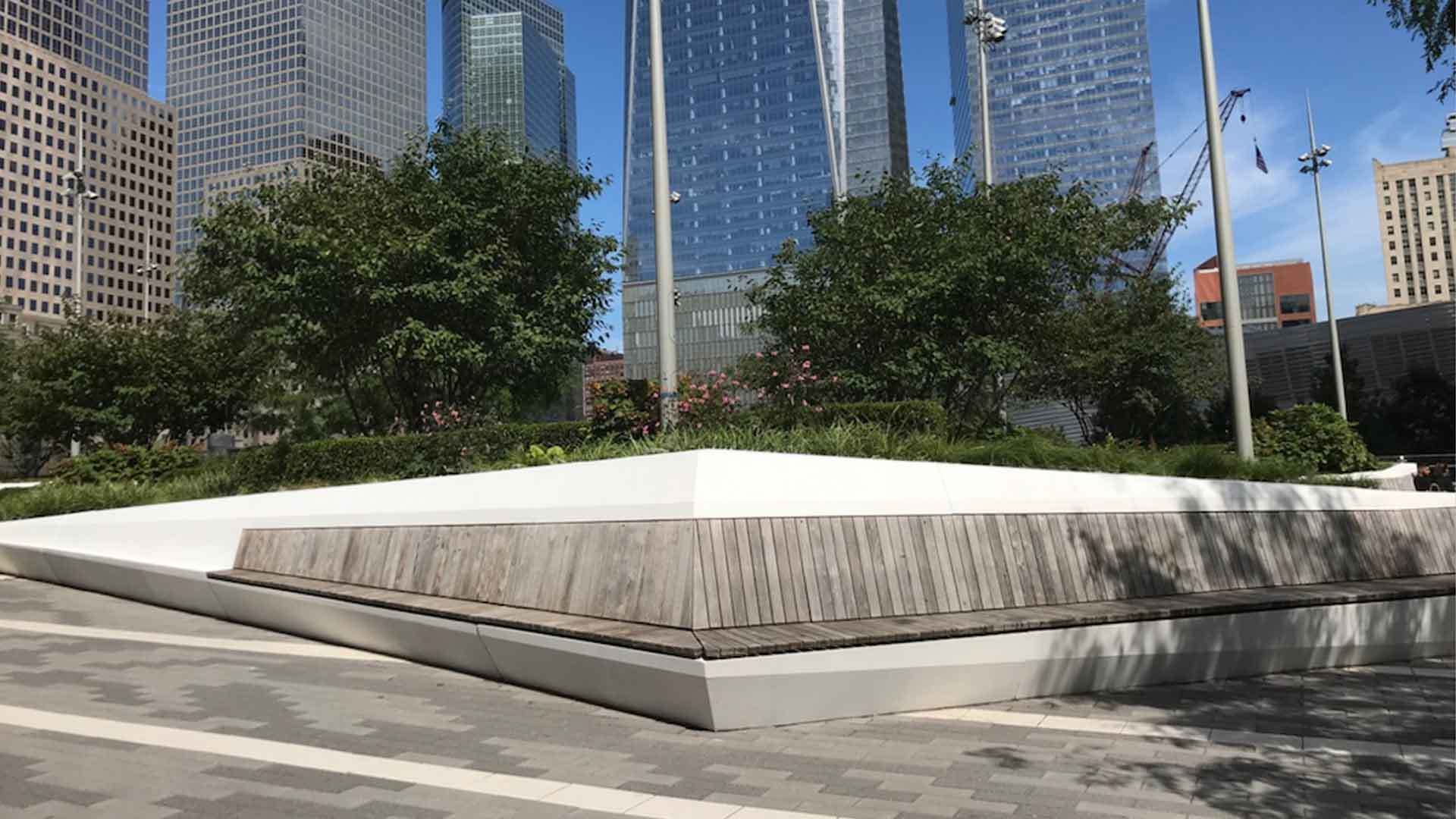 White DUCON Planter bench, 1WTC